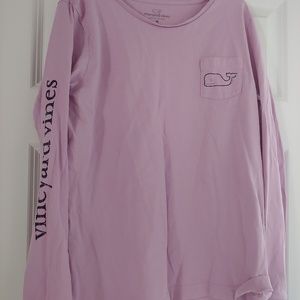 Light purple Vineyard Vines shirt medium